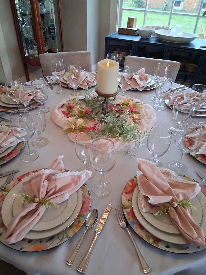 Spring tablescape with pink napkins